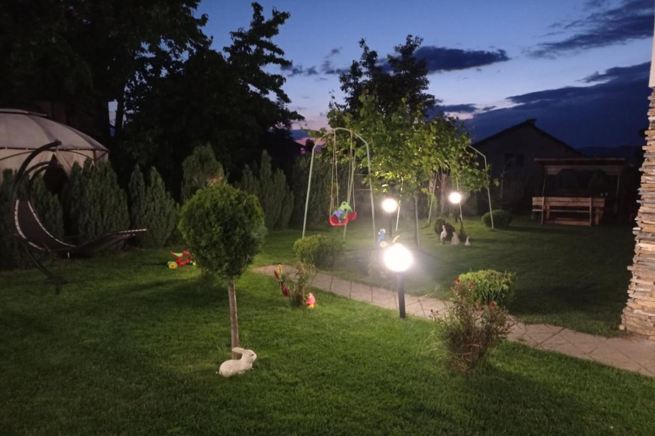 Семейна Къща Лазарови Sapareva Banya Esterno foto